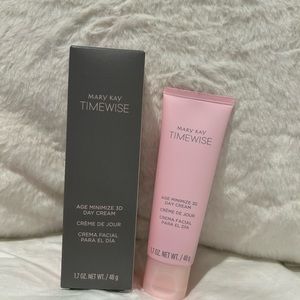 NIB Mary Kay Age Minimize 3D Day Cream for Normal to Dry Skin